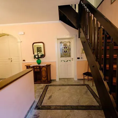 Dom wakacyjny 5 Bedrooms House With Wifi At *